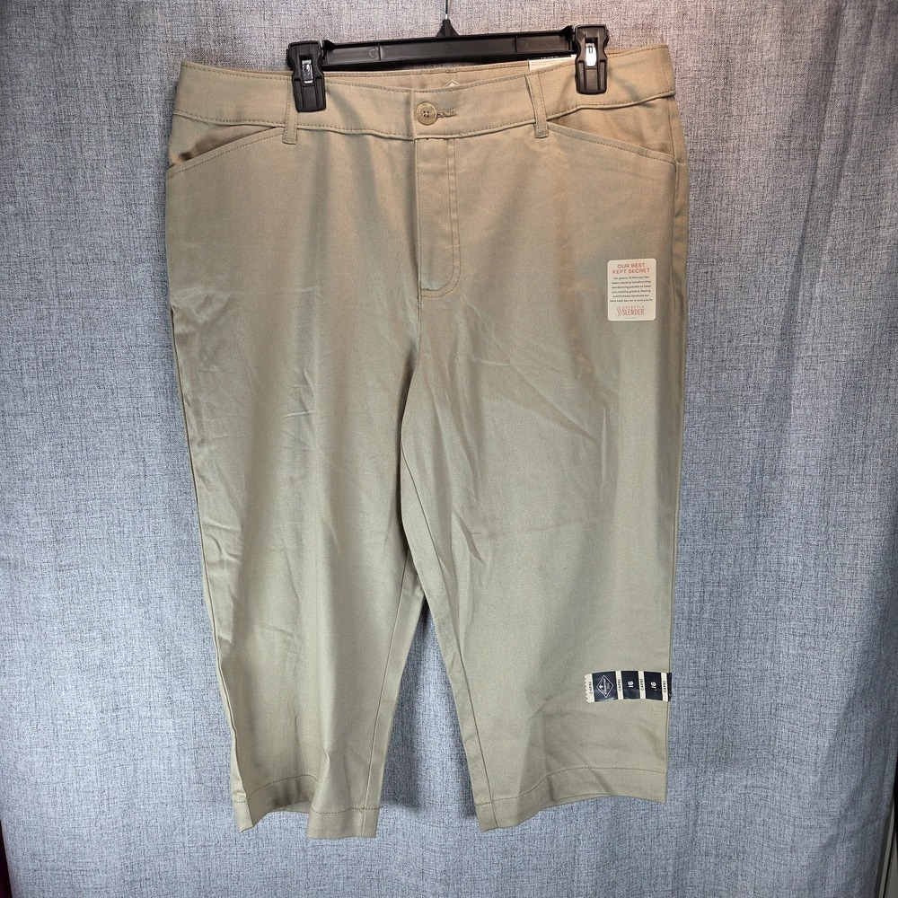 St Johns Bay Capri Pants Size 16 High Rise Beige Secretly Slender NWT Beach